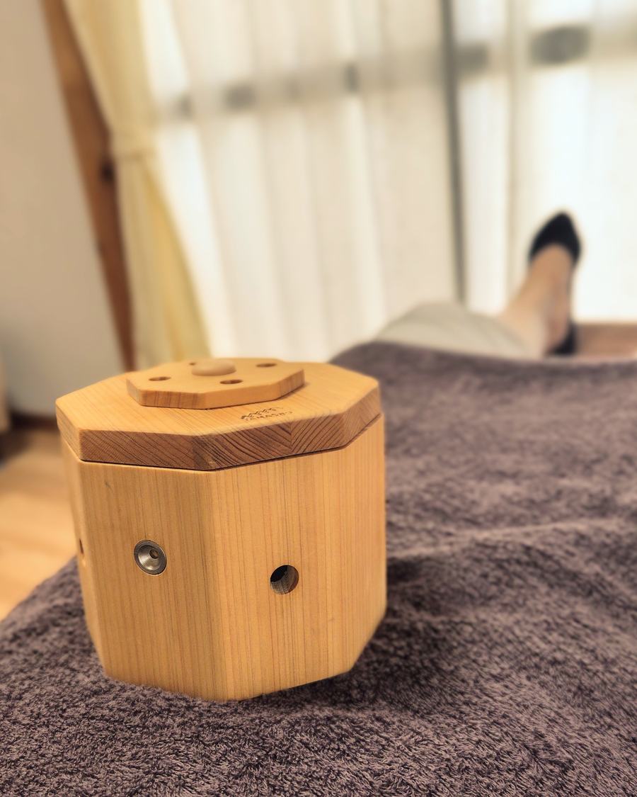 温灸を受けながら休まれている様子